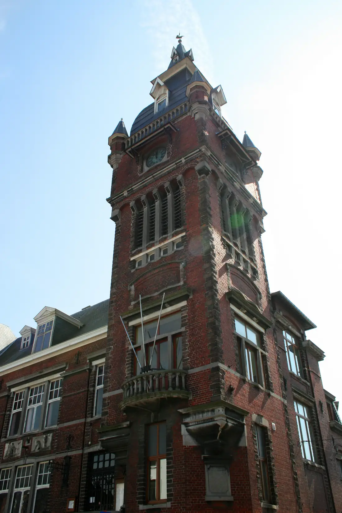 Monceau Sur Sambre, photo du lieu — hypnose au cabinet Hypnozen pres de Charleroi